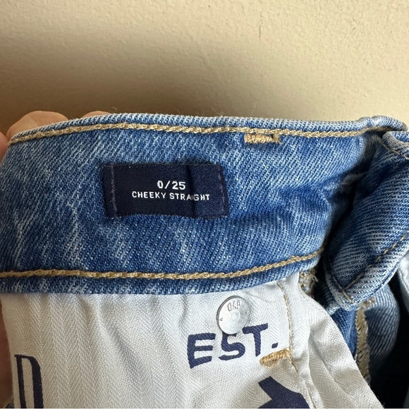 Gap | The Cheeky Straight Leg Jean in Light Vintage Wash Women’s Size 0 / 25 - Picture 10 of 15
